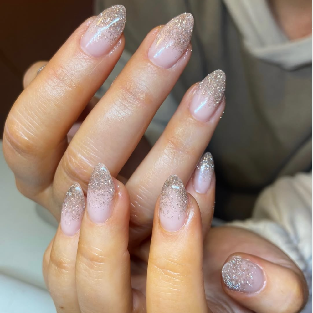 10 New Year’s Eve Nail Ideas That Will Shine Well Into 2025