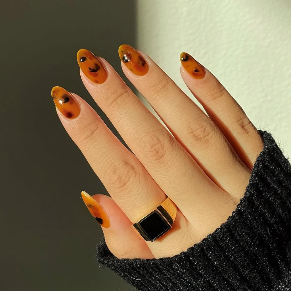 6 Bold (but Wearable) Makeup Trends You’ll See Everywhere in 2025